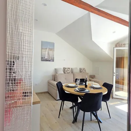 Apartment Penthouse Dijana