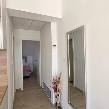 Penthouse Dijana Apartment *